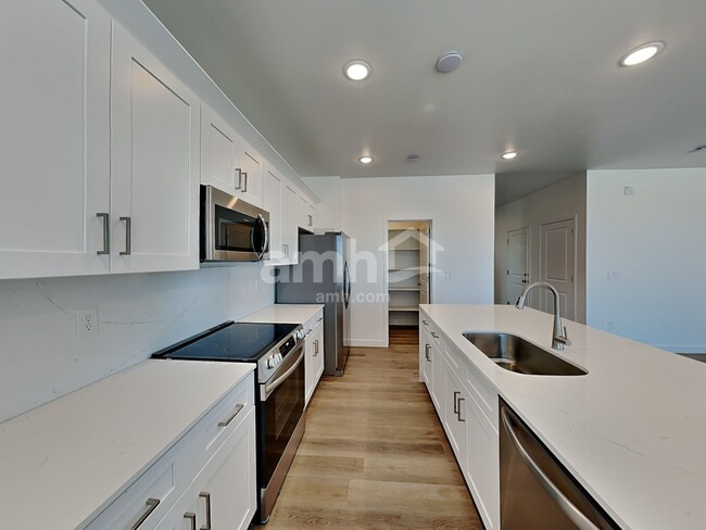 Foto del edificio - 12519 W Flynn Ln