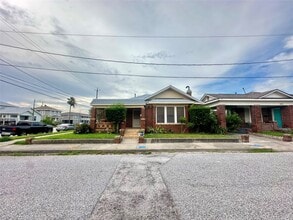 Building Photo - 3828 Avenue S 1/2