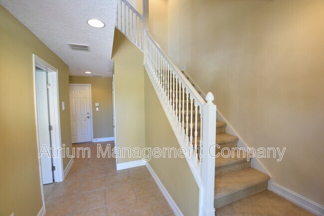 Building Photo - 4401 Messina Dr