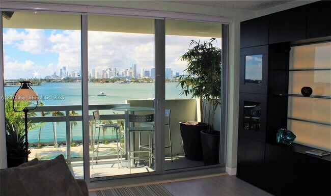 Foto del edificio - 1500 Bay Rd