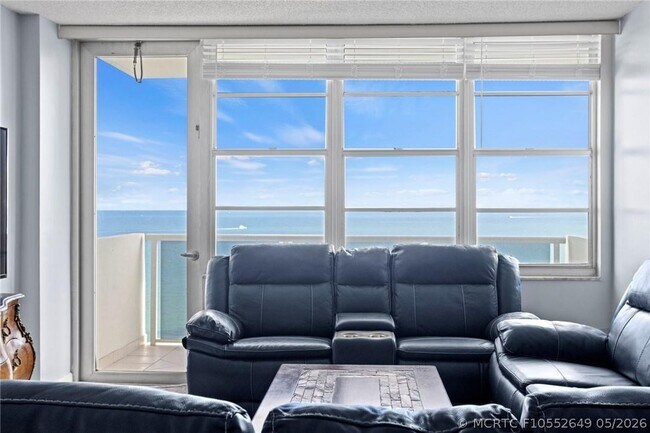 Building Photo - 3725 S Ocean Dr
