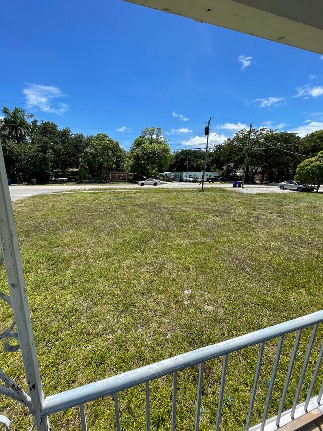 Foto del edificio - 5715 Taft St