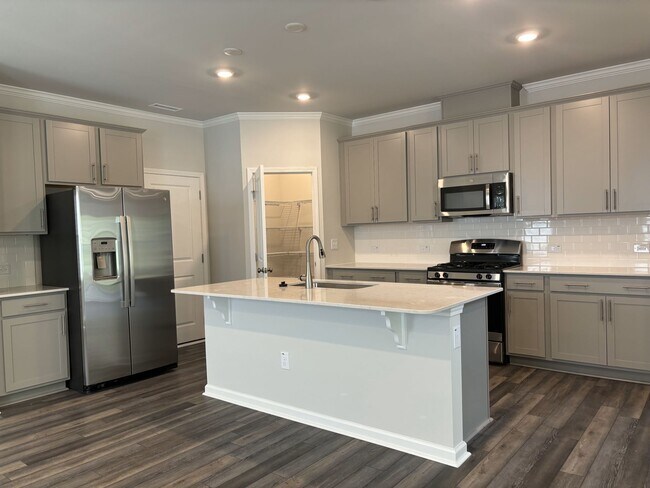 Building Photo - 303 Aster Bloom Ln