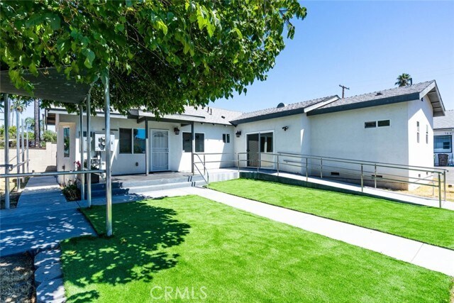 Foto principal - 7820 Fulton Ave