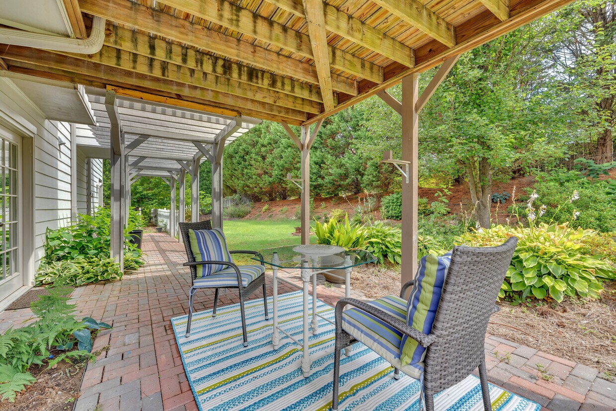 Primary Photo - 3613 Southland Dr