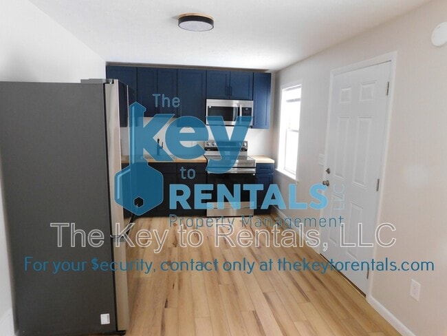 Building Photo - 182 E Main St