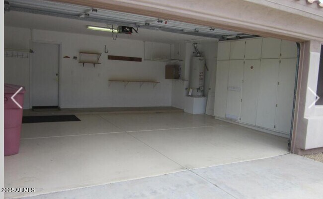 Foto del edificio - 10384 E Rosemary Ln