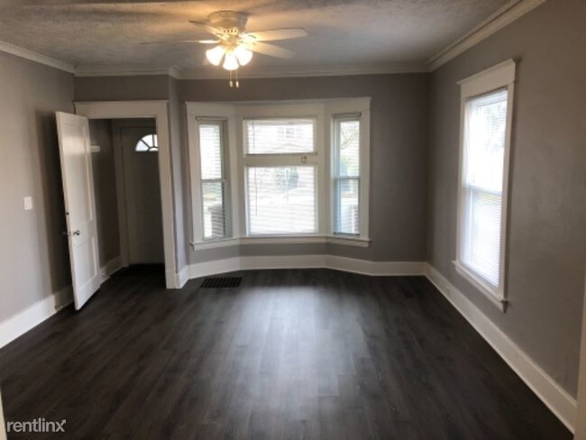 Building Photo - 3 br, 1 bath Apartment - 814 College Ave SE
