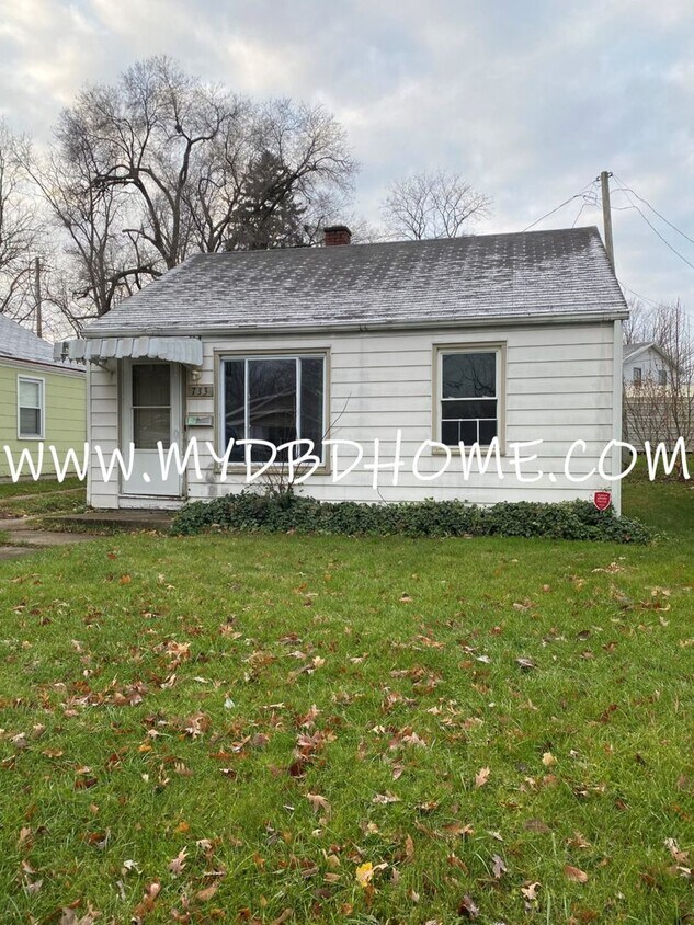 Primary Photo - 733 Goshen Ave