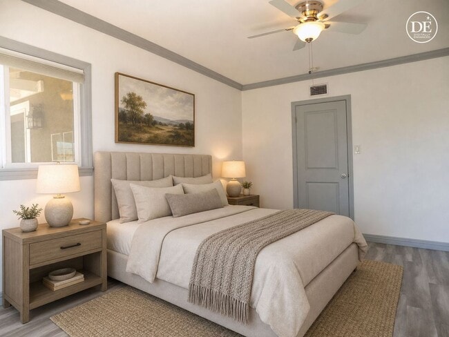 Building Photo - Ranch Style 1 Level, 3Bed/2Bath, Miraleste Pines, Custom Touches Everywhere
