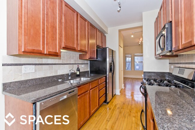 Foto del edificio - 3449 N Wolcott Ave