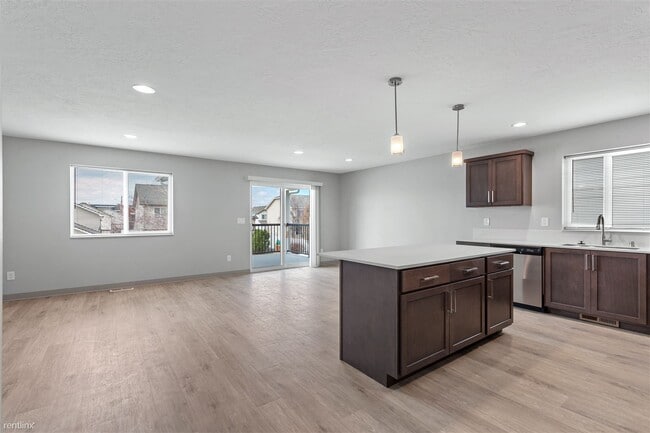 Foto del edificio - 3 br, 2 bath Duplex - 1508 N Bell Street