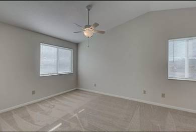 Foto del edificio - 230 Willowbrook Ct