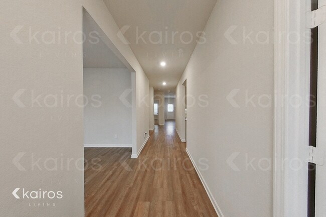 Foto del edificio - 3559 Bridgewood Dr