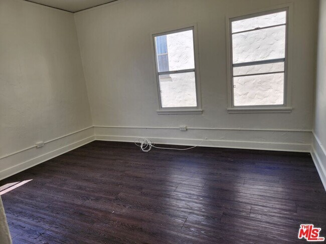 Foto del edificio - 425 N Ogden Dr