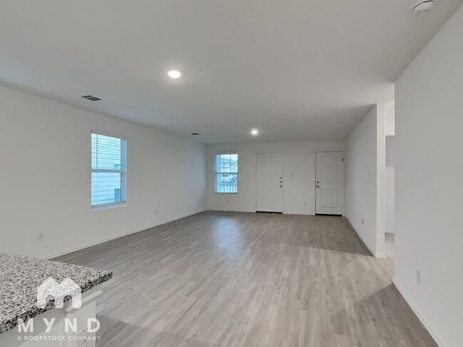Building Photo - 9611 Littleton Grist