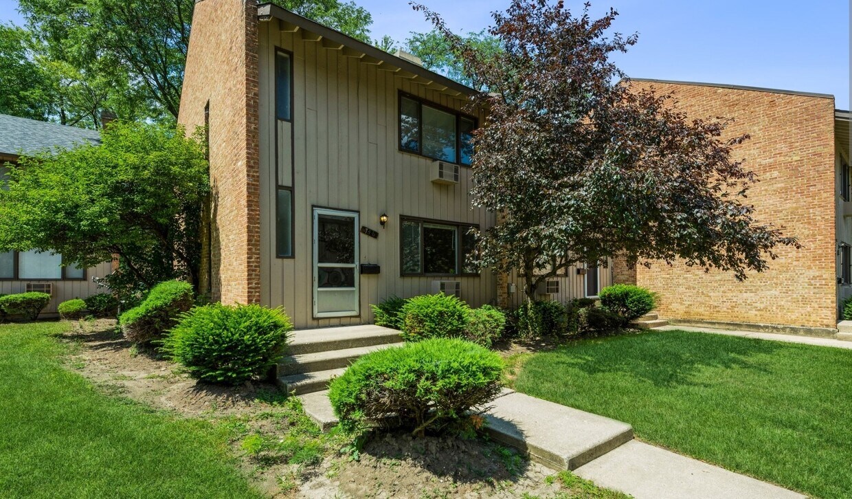 790 Concord Ln Unit 790, Barrington, IL 60010 Condo for Rent in Barrington, IL