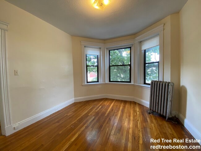 Building Photo - 1156 Commonwealth Ave