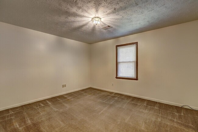 Foto del edificio - 2233 Davis Rd SW