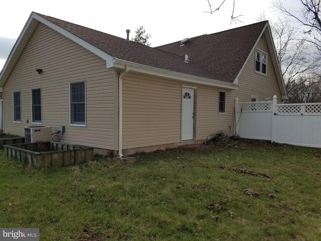 Building Photo - 55 Johnson Rd