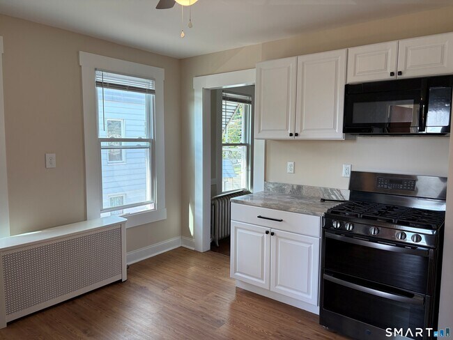 Foto del edificio - 1769 Dixwell Ave
