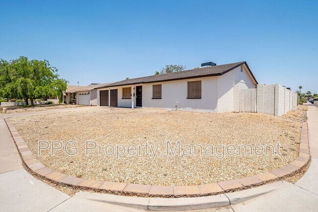 Foto del edificio - 3718 E Ludlow Dr