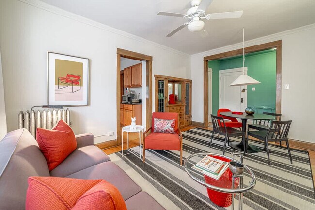 Foto del edificio - 3761 N Wayne Ave