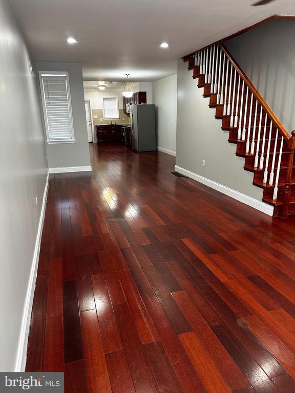 Foto del edificio - 2131 Moore St