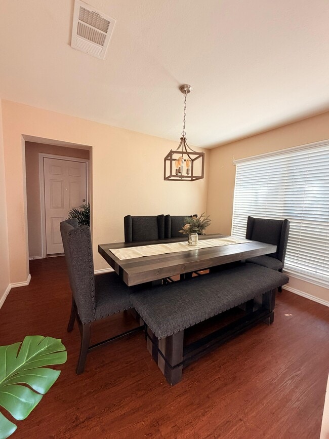 Foto del edificio - 4609 Lookout Mountain Ln