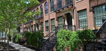 Building Photo - 226 E Gay St