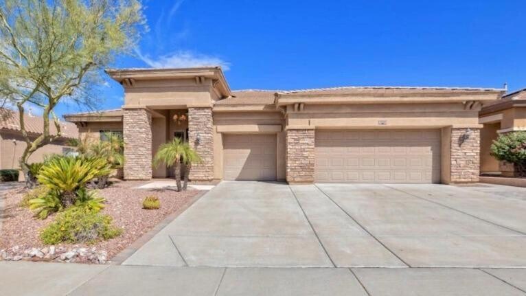 Building Photo - 1928 W Spur Dr