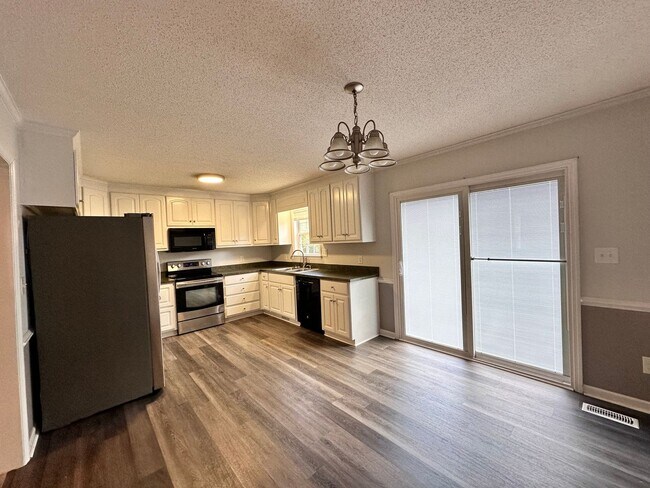 Foto del edificio - 216 Koufax Drive, Pikeville, NC 27863