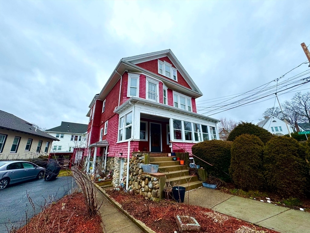 Primary Photo - 180 Church St
