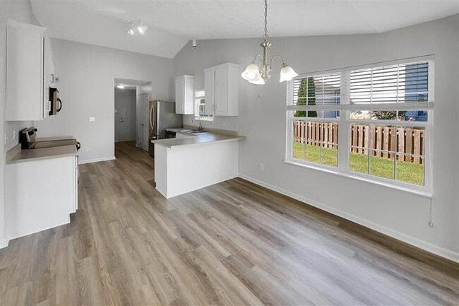Foto del edificio - Single family 3 bedroom 2 bath house