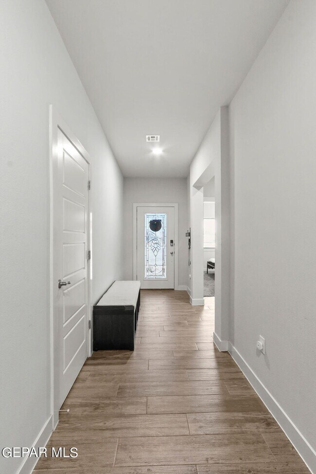 Building Photo - 14813 Tierra Fortaleza Ave