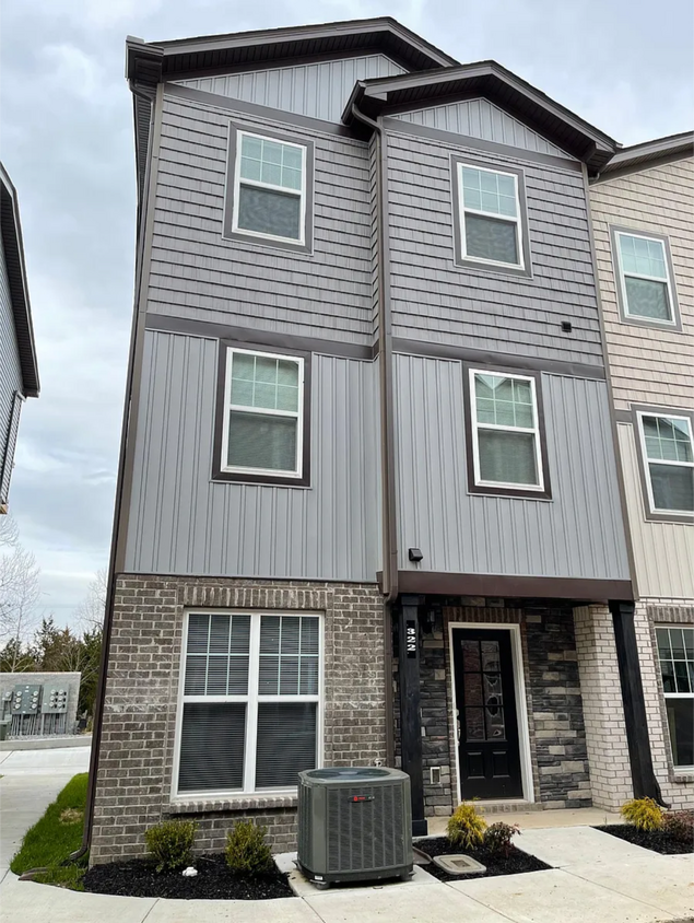 Photo - 322 Negri Ct (La Vergne, TN)
