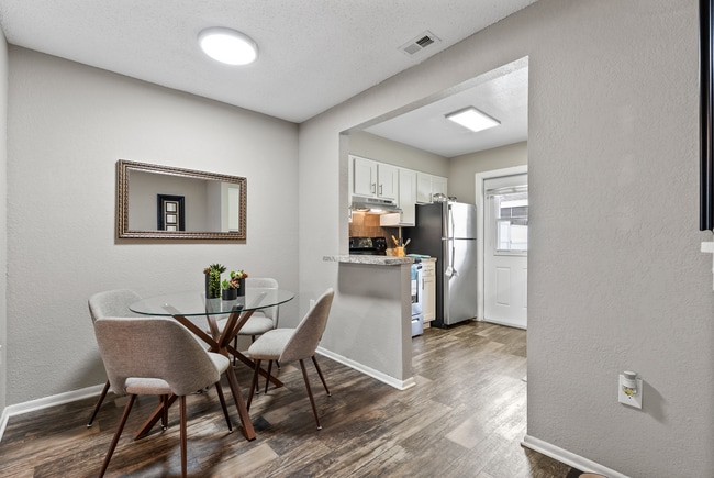 Building Photo - Villas at Deer Park Apartments