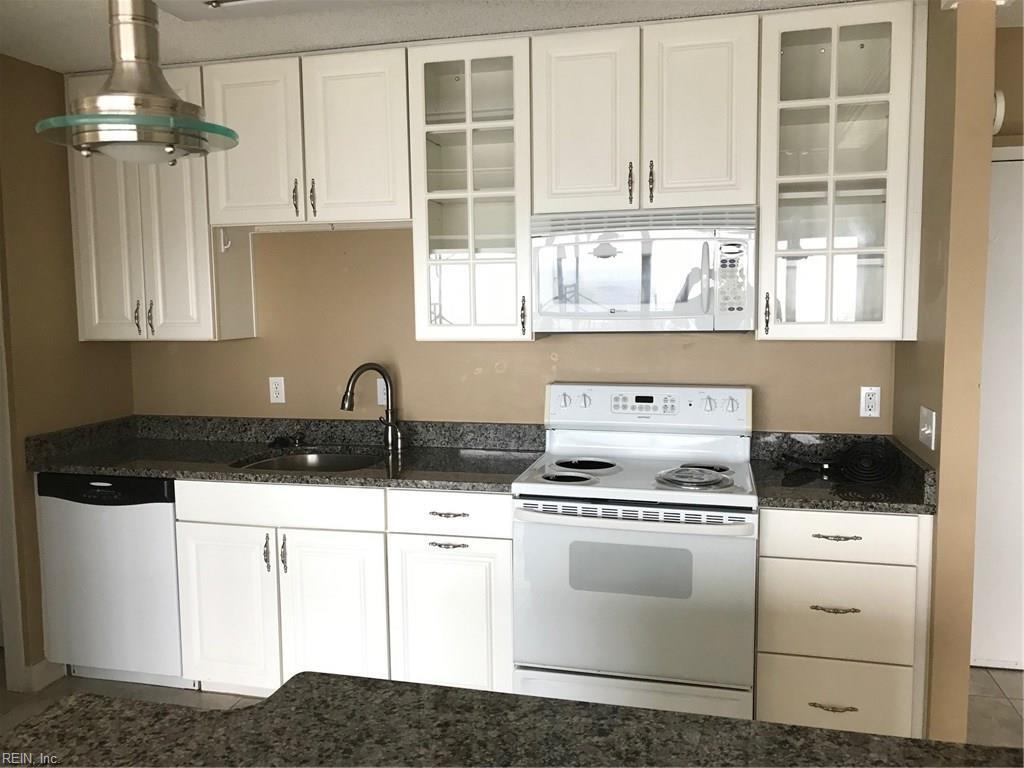 Foto principal - 3558 Shore Dr