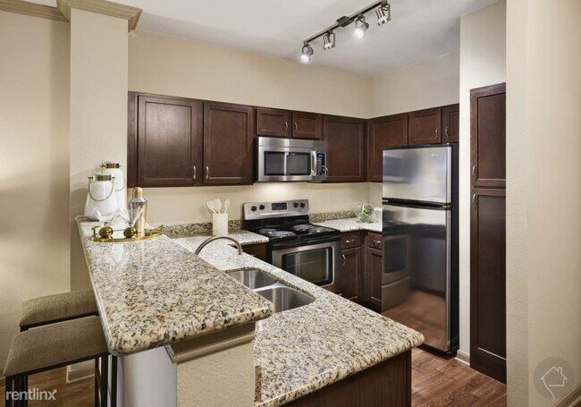 Building Photo - 1 br, 1 bath Apartment - 2403 Milam St 630