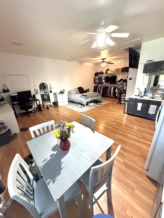 Foto del edificio - 8217 Fulton Ranch St