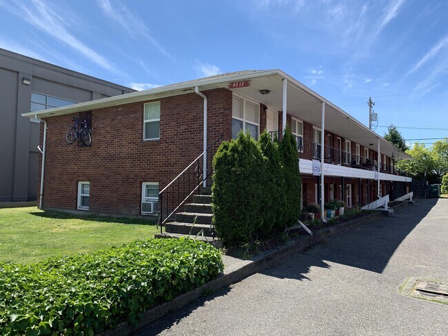 Foto del edificio - 4717 44th Ave SW