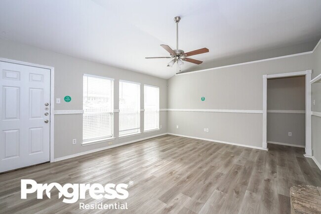 Building Photo - 4213 S Coral Springs Dr
