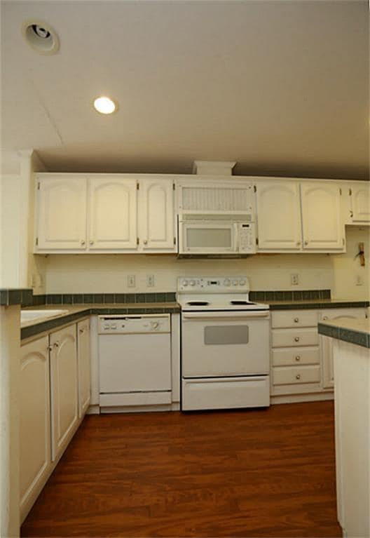 Foto del edificio - 10003 Elderberry Park Ln