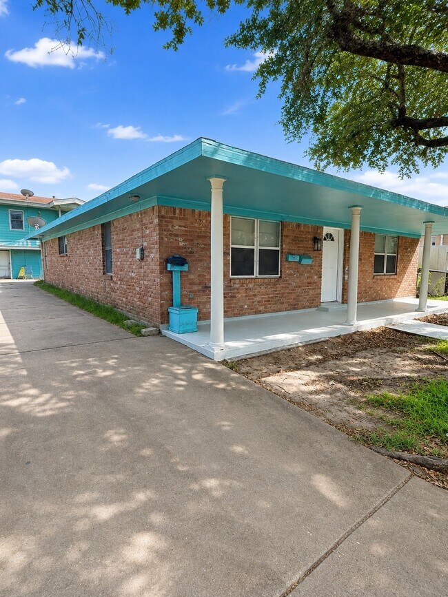Foto del edificio - 5107 Avenue Q