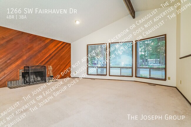 Foto del edificio - 1266 SW Fairhaven Dr