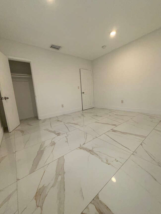 Building Photo - 8900 NW 33rd Avenue Rd