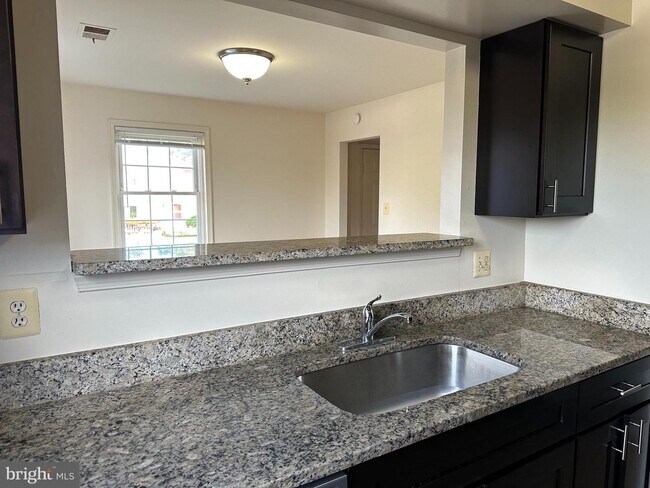 Building Photo - 9830 Hagel Cir