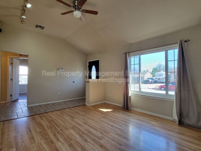 Foto del edificio - 4205 SE 47th St