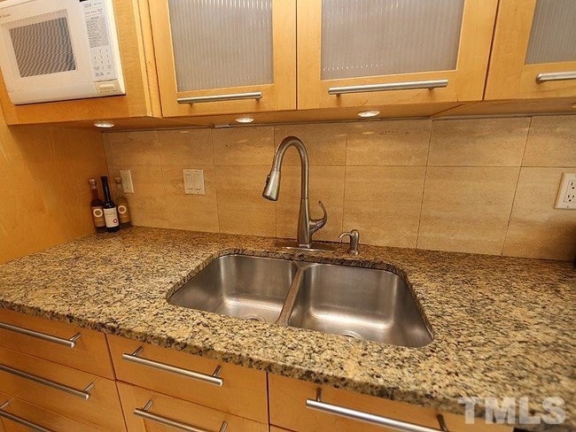 Kitchen - 102 Mallard Ct Townhome