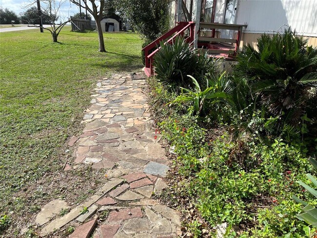Foto del edificio - 6161 Brockstein Rd